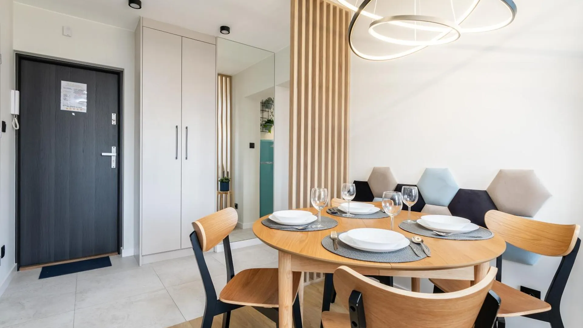 Blue Matcha Premium Apartment Okopowa Warsaw