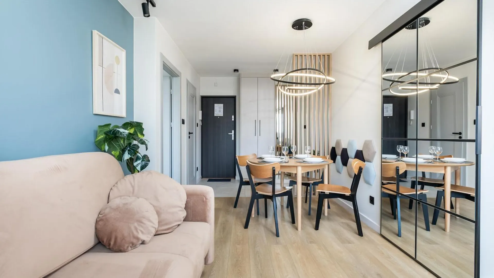 Blue Matcha Premium Apartment Okopowa Warsaw